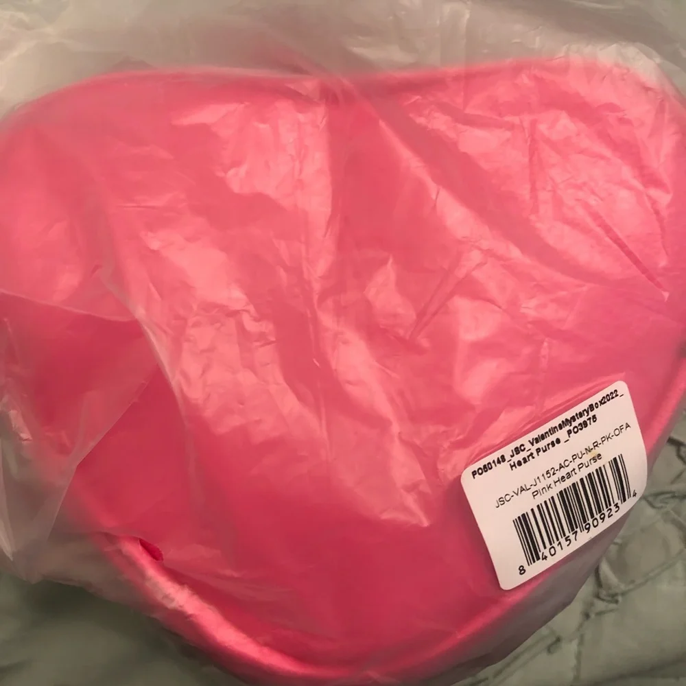 JEFFREE STAR CROSSBODY HEART PURSE - Picture 4 of 4